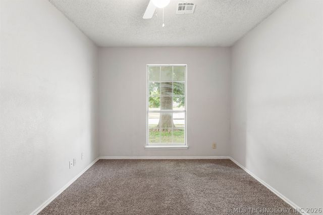2317 SW Quail Run Drive, Claremore, OK 74019