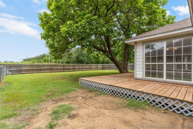 2317 SW Quail Run Drive, Claremore, OK 74019