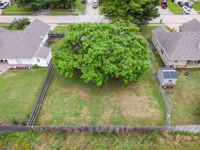 2317 SW Quail Run Drive, Claremore, OK 74019