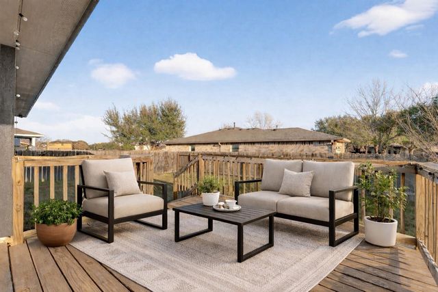 129 Salado DR, Kyle, TX 78640