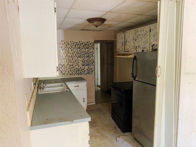 3213 E DIANA STREET, Tampa, FL 33610