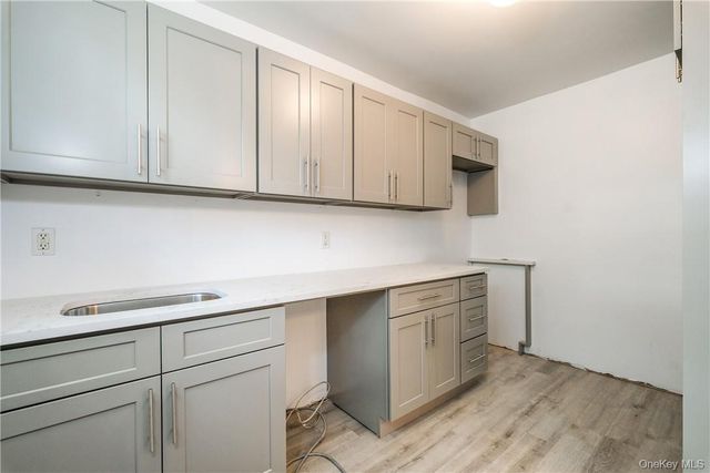 293 Manville Road D, Pleasantville, NY 10570