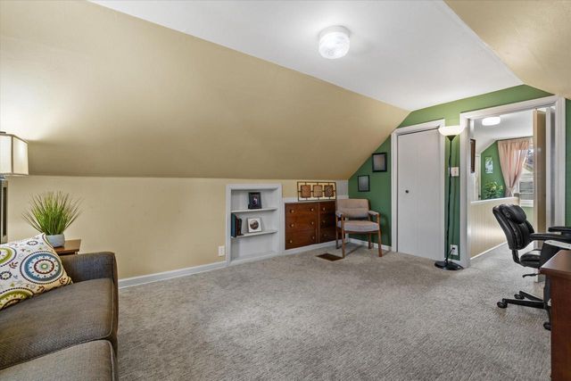 4386 S Burrell STREET, Milwaukee, WI 53207