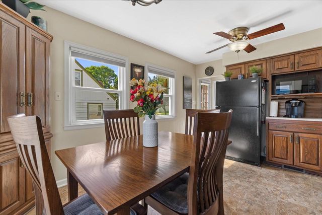 4386 S Burrell STREET, Milwaukee, WI 53207