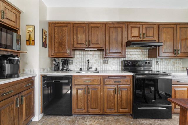 4386 S Burrell STREET, Milwaukee, WI 53207