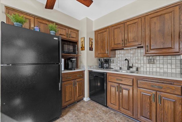 4386 S Burrell STREET, Milwaukee, WI 53207