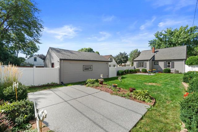 4386 S Burrell STREET, Milwaukee, WI 53207