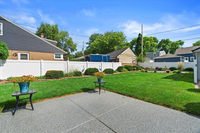 4386 S Burrell STREET, Milwaukee, WI 53207