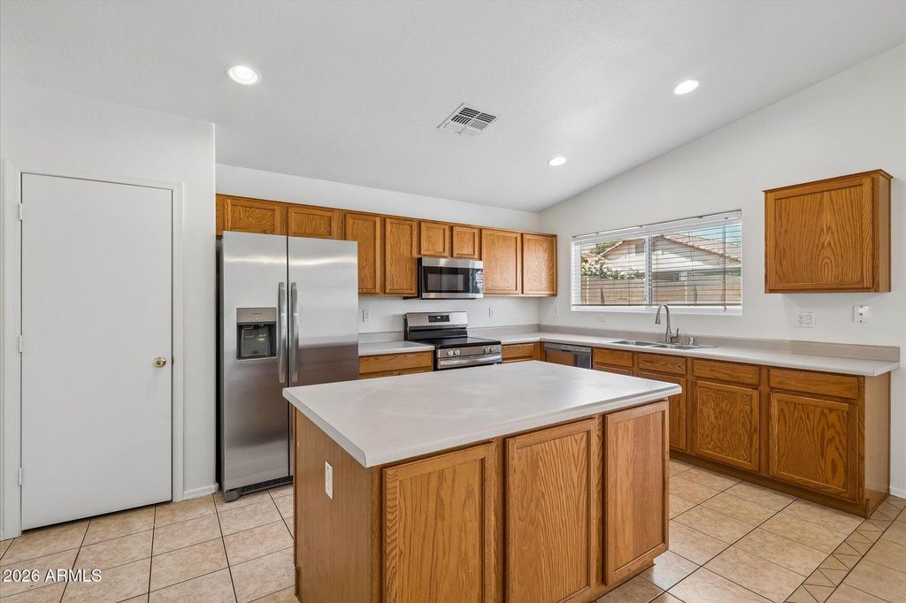 15124 W ADAMS Street, Goodyear, AZ 85338 — photo 3
