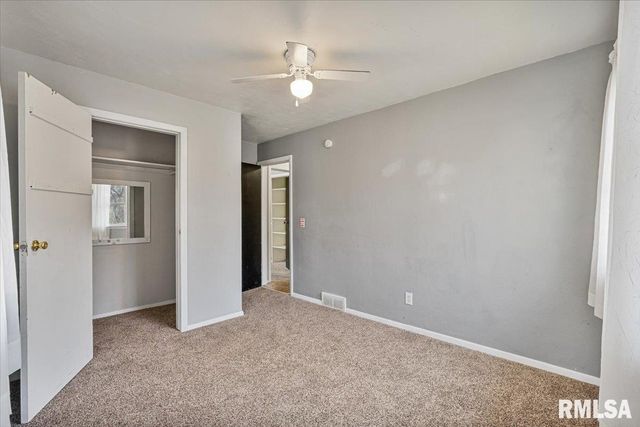 337 5TH Street Court, Silvis, IL 61282