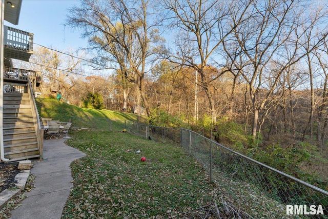 337 5TH Street Court, Silvis, IL 61282