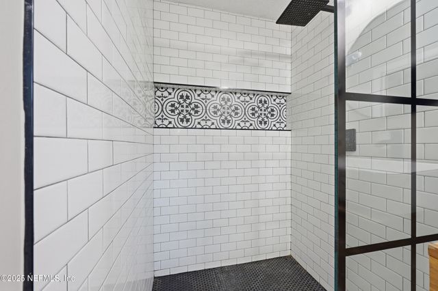 3517 CESERY Boulevard, Jacksonville, FL 32277