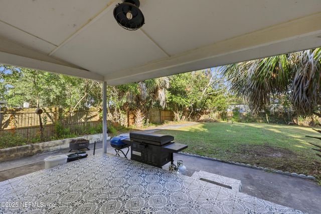 3517 CESERY Boulevard, Jacksonville, FL 32277