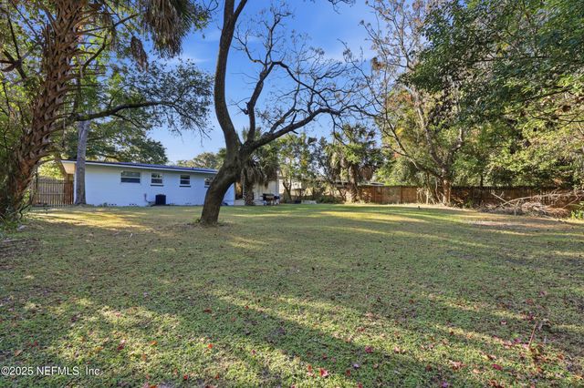 3517 CESERY Boulevard, Jacksonville, FL 32277