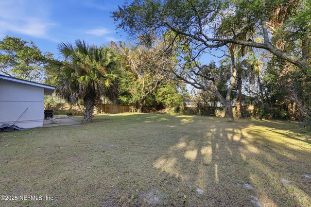 3517 CESERY Boulevard, Jacksonville, FL 32277