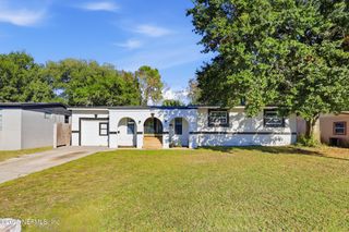 3517 CESERY Boulevard, Jacksonville, FL 32277