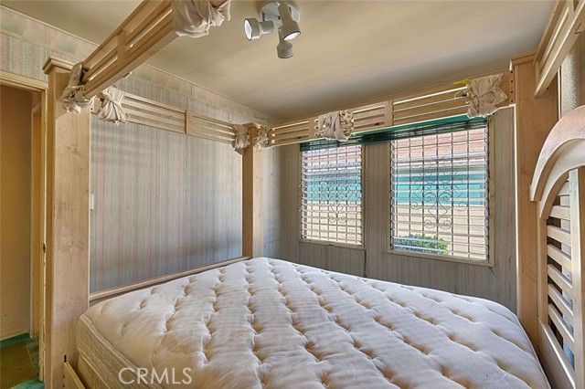 8006 Hooper, Los Angeles, CA 90001