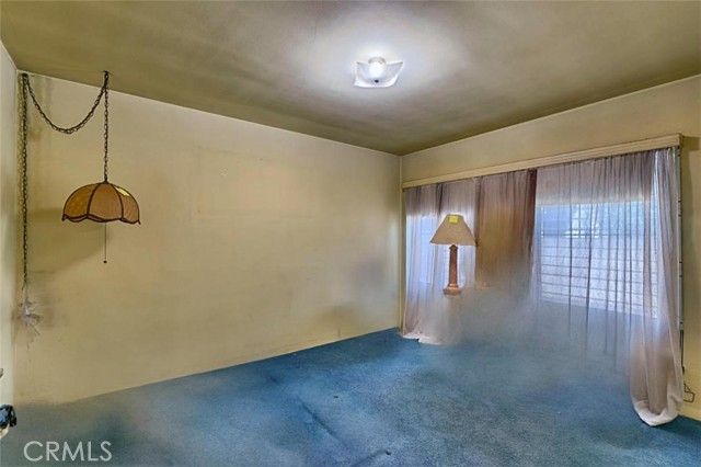 8006 Hooper, Los Angeles, CA 90001