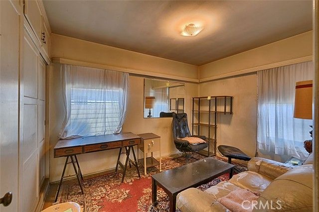 8006 Hooper, Los Angeles, CA 90001