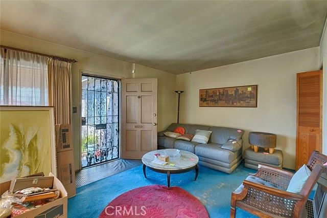 8006 Hooper, Los Angeles, CA 90001