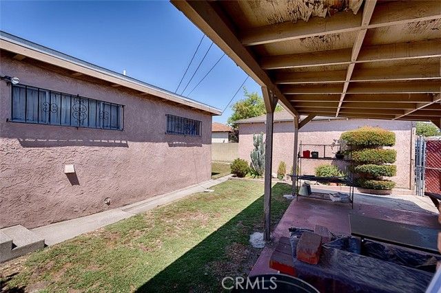 8006 Hooper, Los Angeles, CA 90001