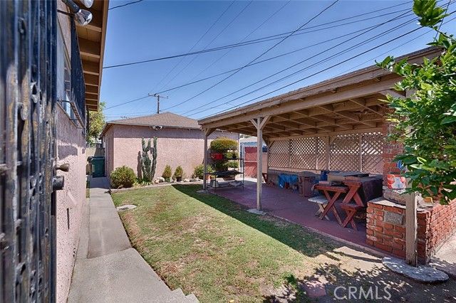 8006 Hooper, Los Angeles, CA 90001
