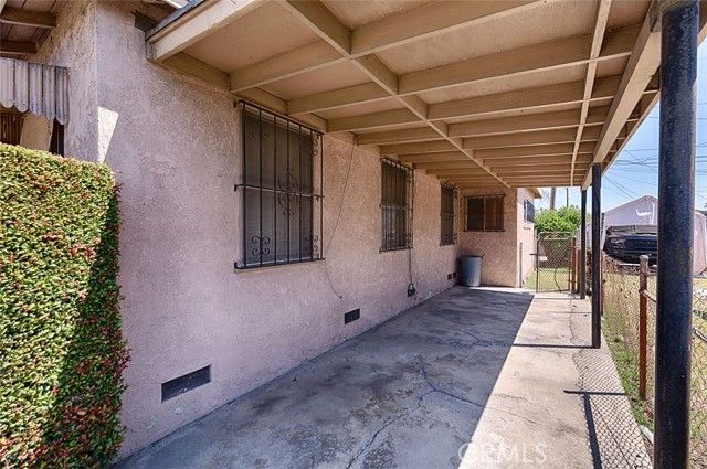 8006 Hooper, Los Angeles, CA 90001