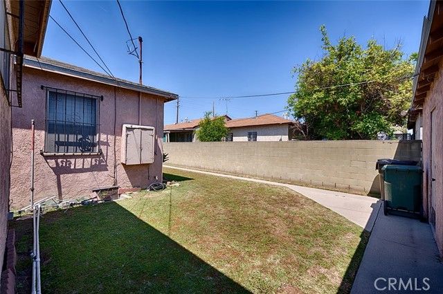 8006 Hooper, Los Angeles, CA 90001