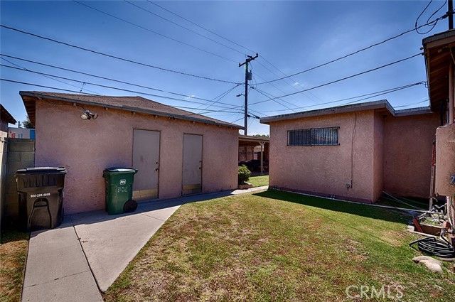 8006 Hooper, Los Angeles, CA 90001