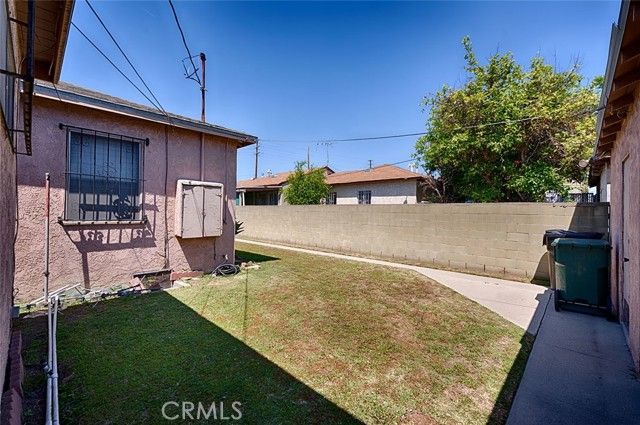8006 Hooper, Los Angeles, CA 90001