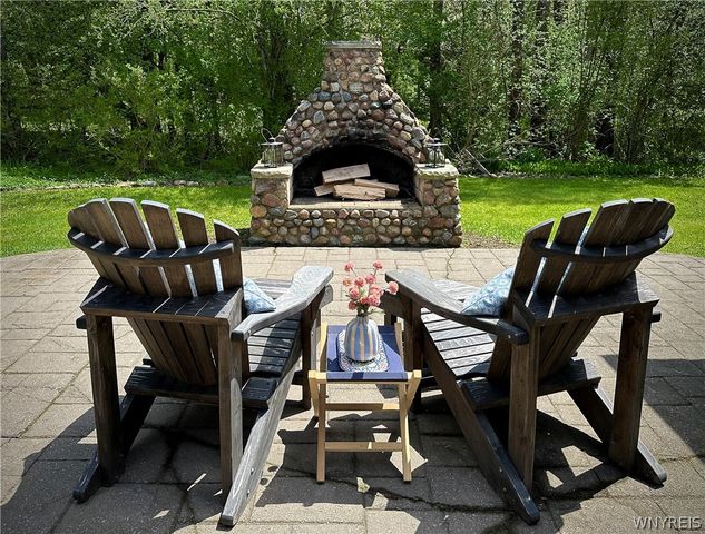 216 Treehaven Drive, Aurora, NY 14052