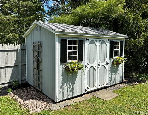 216 Treehaven Drive, Aurora, NY 14052