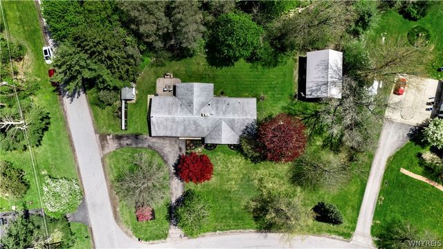 216 Treehaven Drive, Aurora, NY 14052