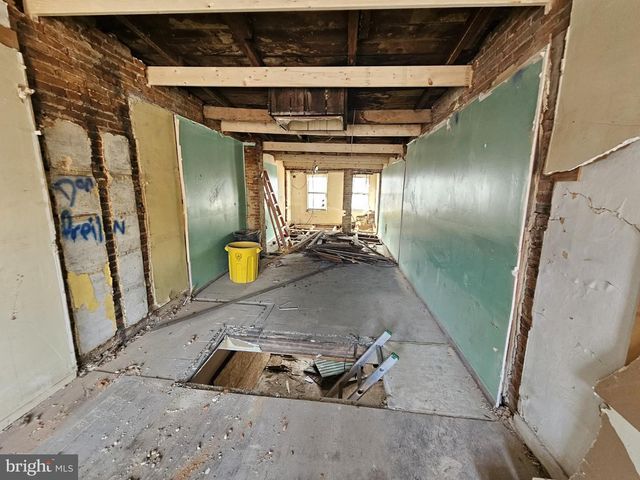1158 NANTICOKE ST, Baltimore, MD 21230
