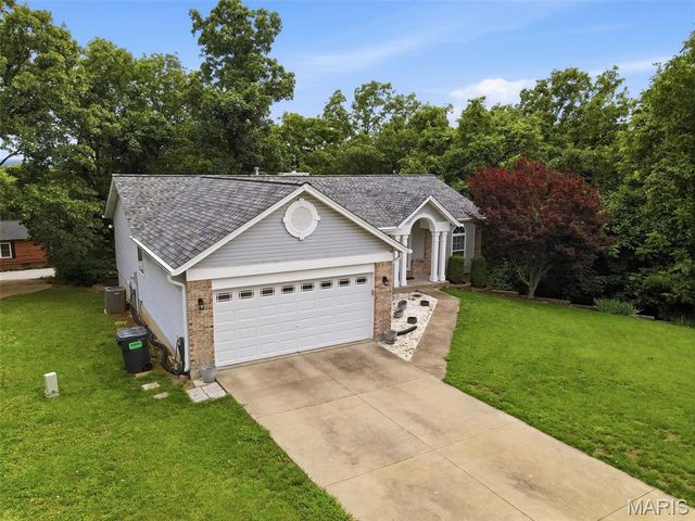 141 Greenstone Drive, Unincorporated, MO 63303