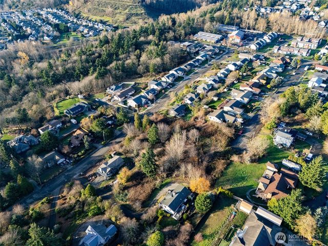 6318 19th Street NE, Tacoma, WA 98422