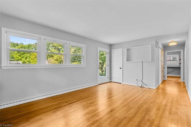 2714 Evergreen Drive, Greensboro, NC 27408