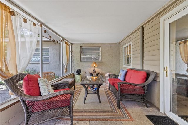 12510 NOREAST LAKE DRIVE, Tampa, FL 33612