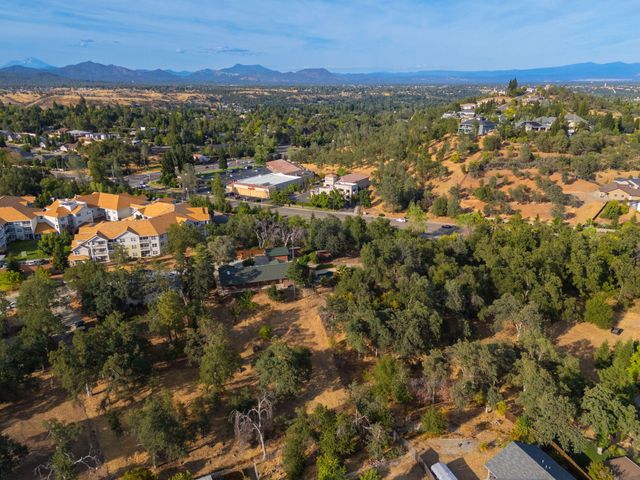 3821 Pebble Drive, Redding, CA 96001