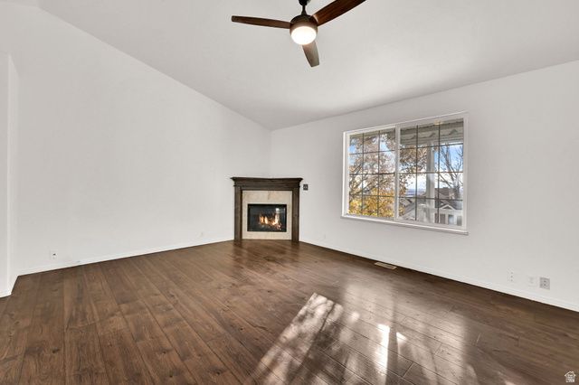 3587 N LAKEVIEW DR, North Ogden, UT 84414