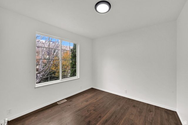 3587 N LAKEVIEW DR, North Ogden, UT 84414