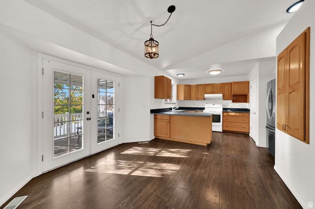 3587 N LAKEVIEW DR, North Ogden, UT 84414