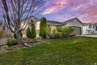 3587 N LAKEVIEW DR, North Ogden, UT 84414