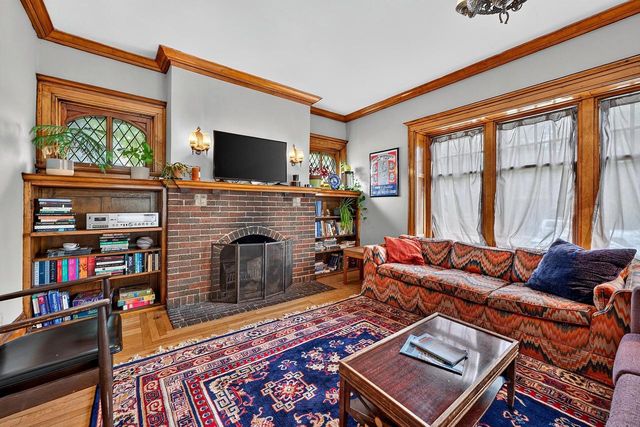 1202 S Layton BOULEVARD, Milwaukee, WI 53215