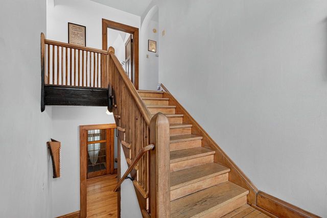 1202 S Layton BOULEVARD, Milwaukee, WI 53215