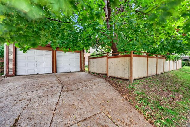 1202 S Layton BOULEVARD, Milwaukee, WI 53215