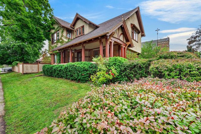 1202 S Layton BOULEVARD, Milwaukee, WI 53215
