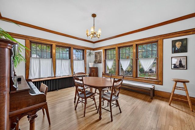 1202 S Layton BOULEVARD, Milwaukee, WI 53215