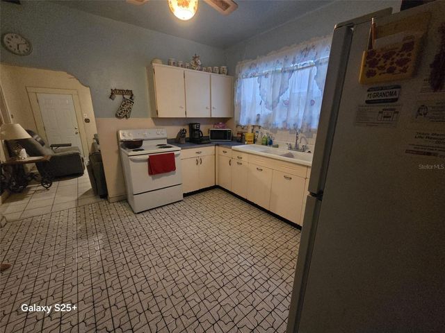 1301 N 26TH AVENUE, Tampa, FL 33605