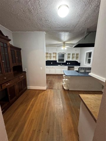 218 Everton Street, Houston, TX 77003